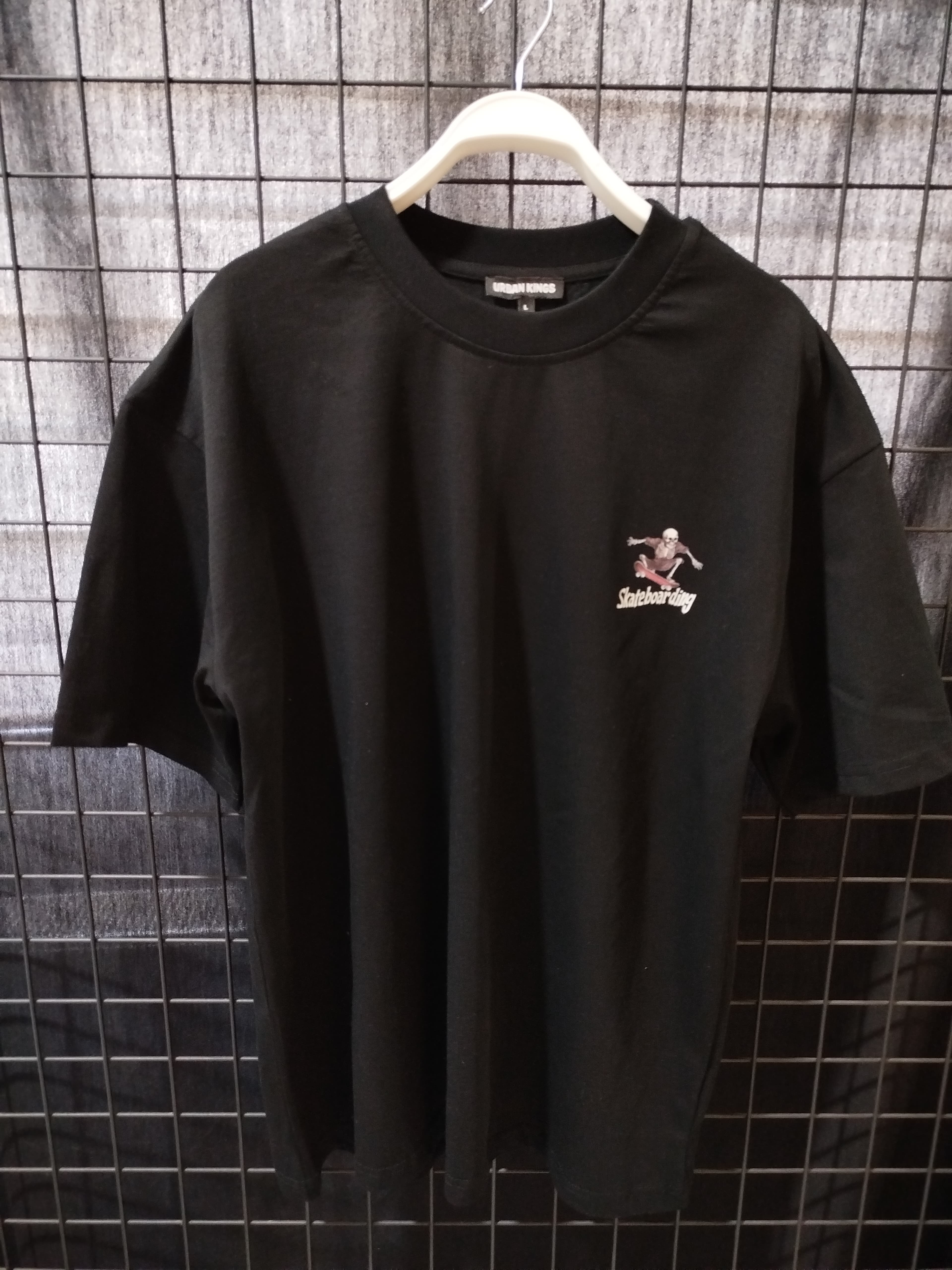 Skateboarding skeleton - Kısa kollu oversize t-shirt